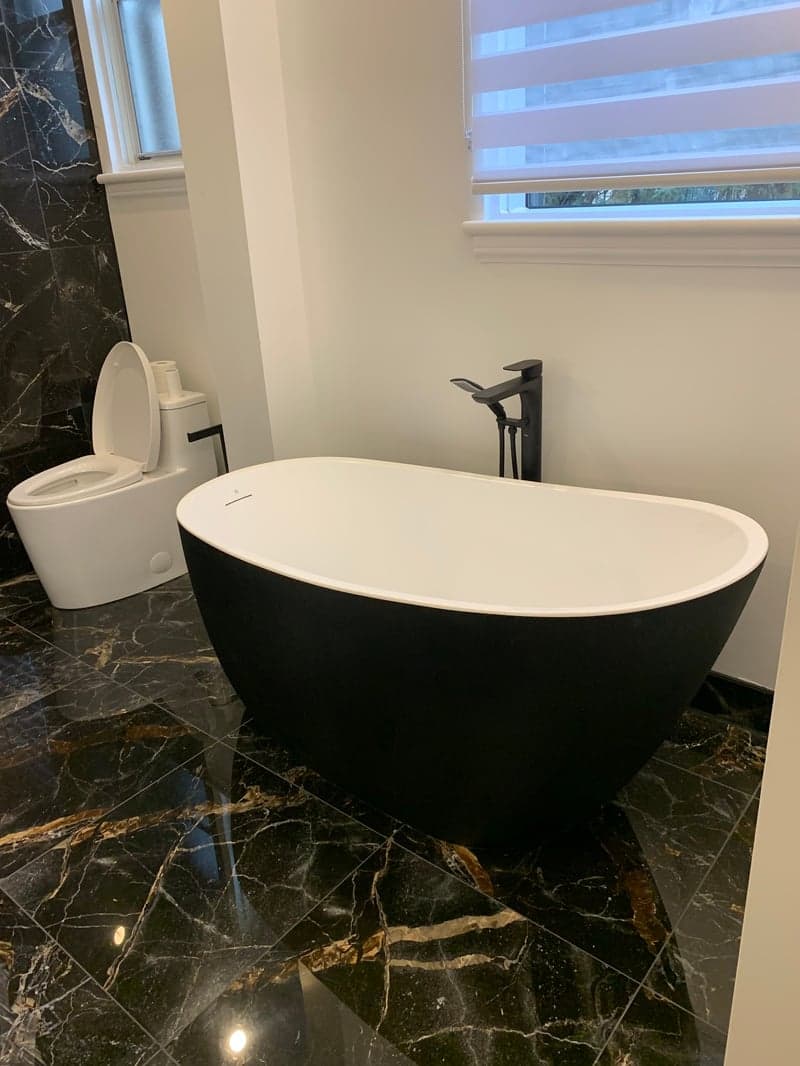 A picture of a modern kitchen